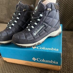 Columbia women’s hiking boots.